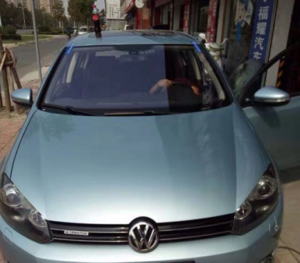 <b>成都汽车镀膜玻璃的几大特点</b>