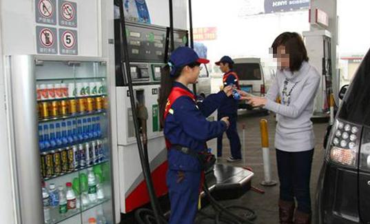 慢慢的信赖换来深深的伤害，防不胜防的加油骗局